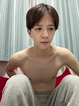 Snapshot of yuuuuma578 chatting on 03-29-26, 02:50 yuuuuma578 online show from 03-29-26, 02:50