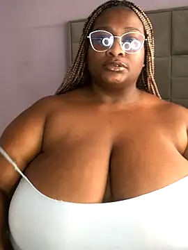 Snapshot of bustytitsxxx chatting on 09-12-25, 10:48 bustytitsxxx online show from 09-12-25, 10:48