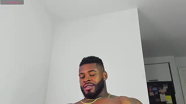 Snapshot of Makonneen chatting on 02-05-26, 04:17 Makonneen online show from 02-05-26, 04:17