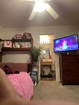 thatonelightskinn online show from 12-11-24, 04:28