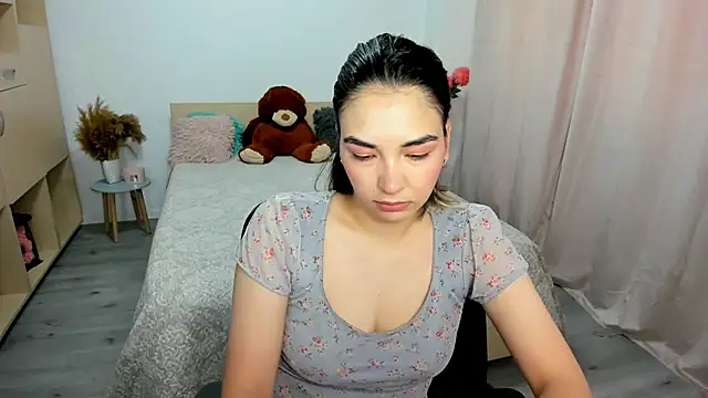 Snapshot of Alexa_Dolly12 chatting on 06-24-26, 07:51 Alexa Dolly12 online show from 06-24-26, 07:51