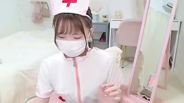 Snapshot of Sayuringo_ chatting on 02-18-25, 02:16 Sayuringo online show from 02-18-25, 02:16