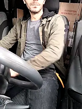 Snapshot of fatih1111 chatting on 11-25-25, 11:32 fatih1111 online show from 11-25-25, 11:32