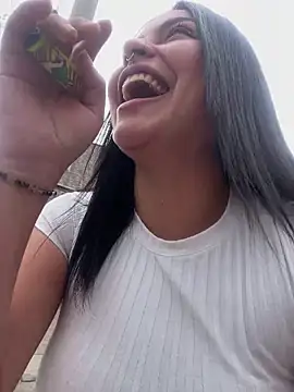  luna torres online show from 04-11-26, 01:15