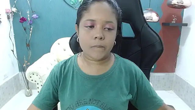 Melikasweetz online show from 02-25-25, 05:25