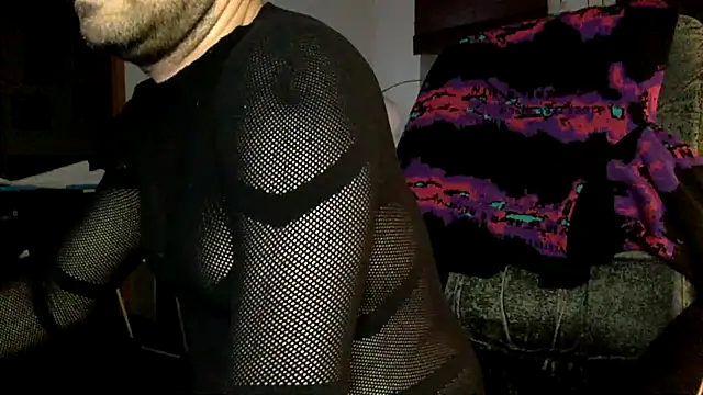 tomz0819 online show from 09-19-25, 02:46