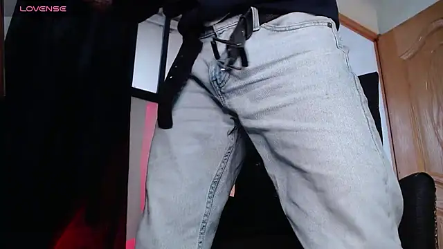 Snapshot of ren_stipee chatting on 02-28-25, 10:06 ren stipee online show from 02-28-25, 10:06