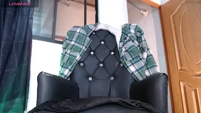 Snapshot of ren_stipee chatting on 03-05-25, 06:54 ren stipee online show from 03-05-25, 06:54