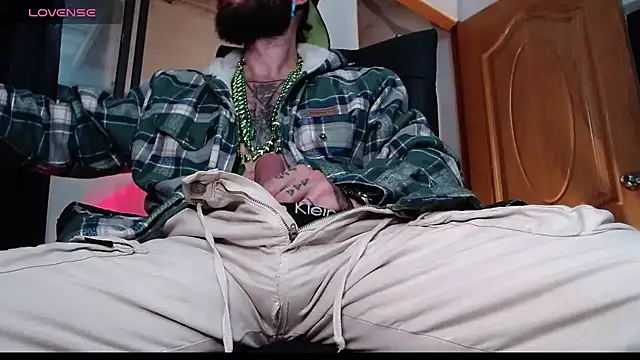 Snapshot of ren_stipee chatting on 03-14-25, 02:31 ren stipee online show from 03-14-25, 02:31