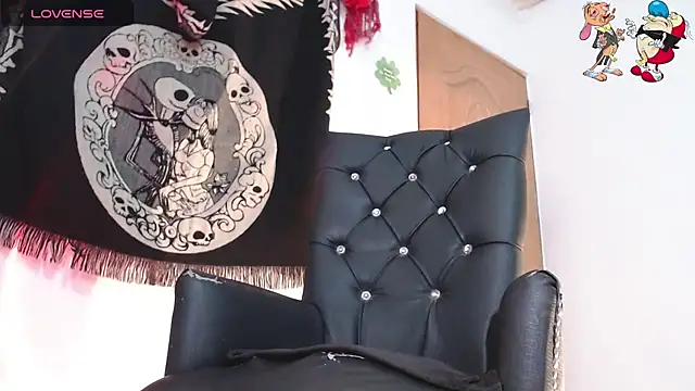 Snapshot of ren_stipee chatting on 10-15-25, 03:39 ren stipee online show from 10-15-25, 03:39