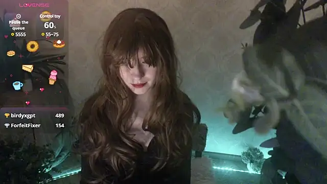 Snapshot of _Lost_Mademoiselle_ chatting on 02-04-25, 04:37 Lost Mademoiselle online show from 02-04-25, 04:37