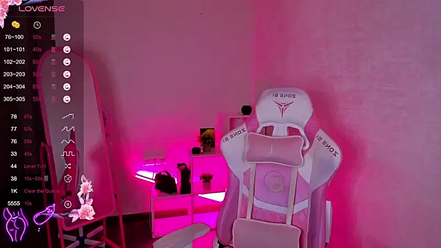 Snapshot of toooyour chatting on 02-07-25, 07:40 toooyour online show from 02-07-25, 07:40