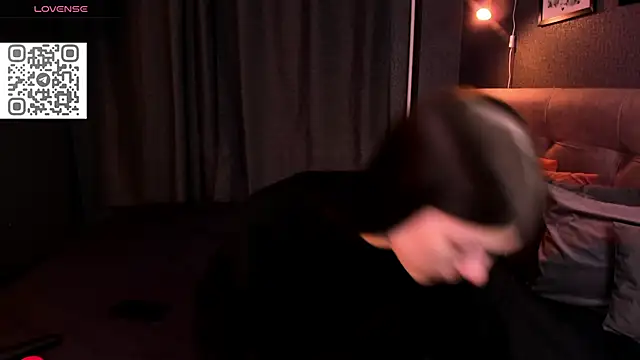 Snapshot of toooyour chatting on 11-06-25, 10:10 toooyour online show from 11-06-25, 10:10