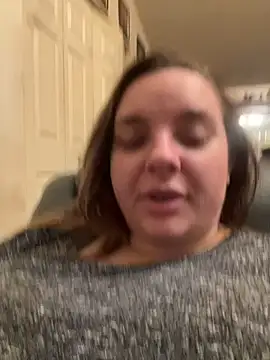 lairarose online show from 12-17-24, 03:49