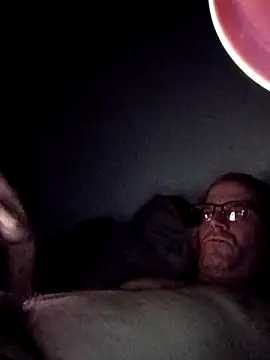 Snapshot of crazycam619 chatting on 11-10-25, 04:33 crazycam619 online show from 11-10-25, 04:33