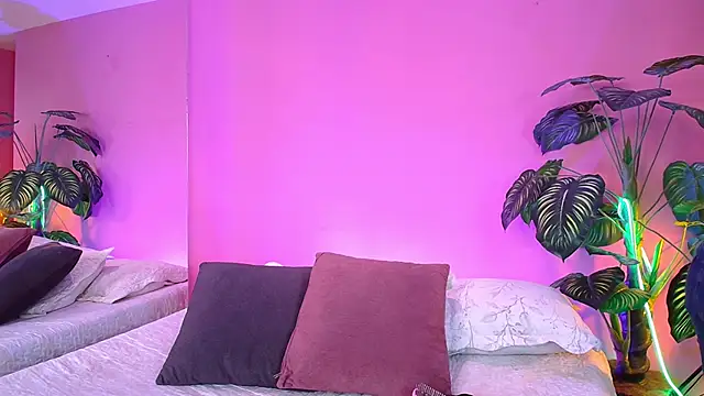 Snapshot of Nicolette_ks_ chatting on 12-06-24, 01:44 Nicolette ks online show from 12-06-24, 01:44