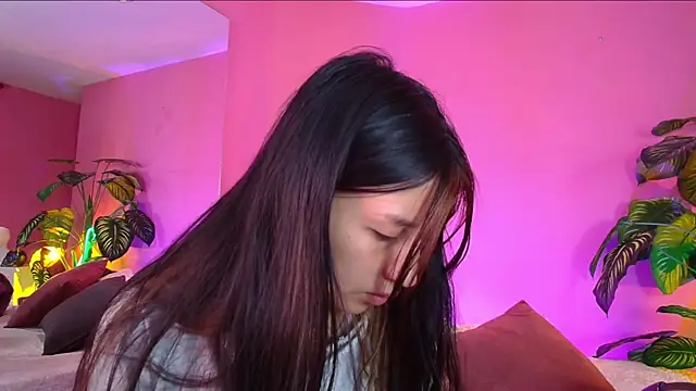 Snapshot of Nicolette_ks_ chatting on 12-19-24, 01:07 Nicolette ks online show from 12-19-24, 01:07