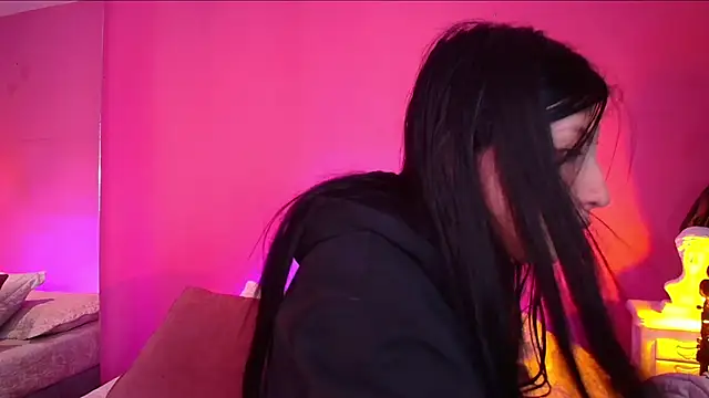 Snapshot of Nicolette_ks_ chatting on 12-30-24, 12:31 Nicolette ks online show from 12-30-24, 12:31