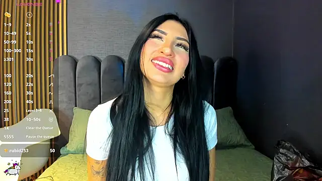 Snapshot of Nicolette_ks_ chatting on 12-04-25, 03:38 Nicolette ks online show from 12-04-25, 03:38