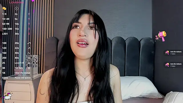 Nicolette ks  online show from 03-12-26, 04:07