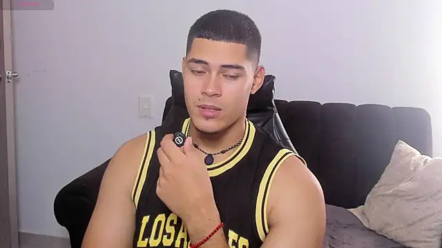 Iamdylan777 online show from 04-01-26, 01:41