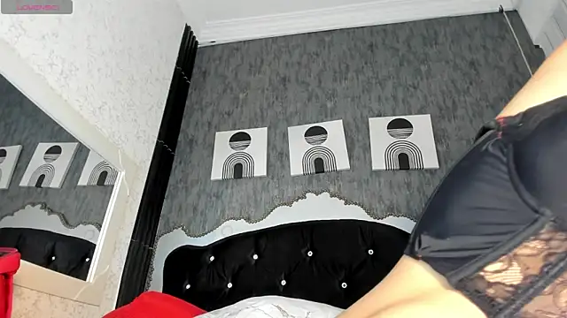 Paola  23 online show from 04-04-26, 12:02