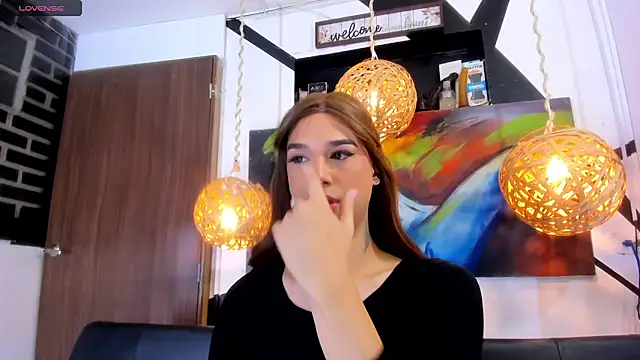 victoria aleia  online show from 11-13-25, 09:47