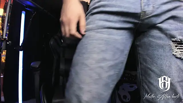 Snapshot of allanhurtss chatting on 01-13-25, 07:10 allanhurtss online show from 01-13-25, 07:10