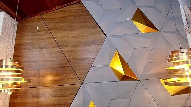 Snapshot of sarah_banks1 chatting on 03-15-25, 07:05 sarah banks1 online show from 03-15-25, 07:05