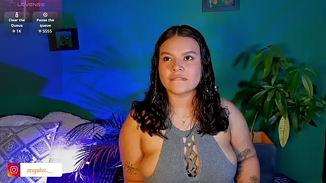 Snapshot of Anne_Babb chatting on 09-25-25, 12:03 Anne Babb online show from 09-25-25, 12:03