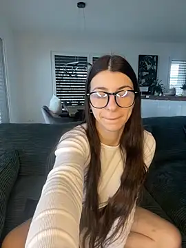 Snapshot of Wildberry_ chatting on 02-16-25, 07:26 Wildberry online show from 02-16-25, 07:26