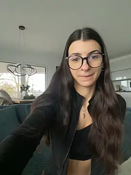 Wildberry  online show from 12-14-25, 08:09