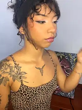 Snapshot of abby_dove17 chatting on 11-18-25, 09:52 abby dove17 online show from 11-18-25, 09:52