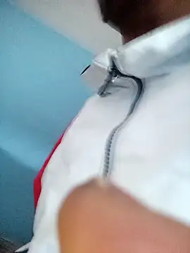 Snapshot of Leonul chatting on 12-11-24, 03:26 Leonul online show from 12-11-24, 03:26