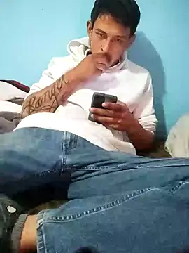 Snapshot of Leonul chatting on 02-09-25, 08:45 Leonul online show from 02-09-25, 08:45