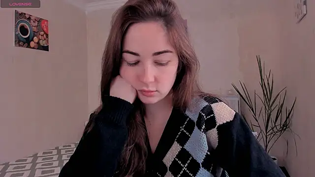 Snapshot of cClandesTina chatting on 11-20-25, 12:05 cClandesTina online show from 11-20-25, 12:05