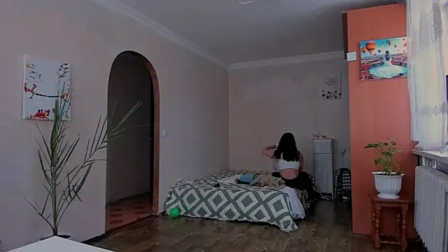 cClandesTina online show from 06-26-26, 10:52