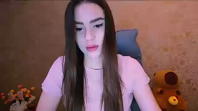 Snapshot of _your_fantasy_girl chatting on 09-21-25, 01:24 your fantasy girl online show from 09-21-25, 01:24