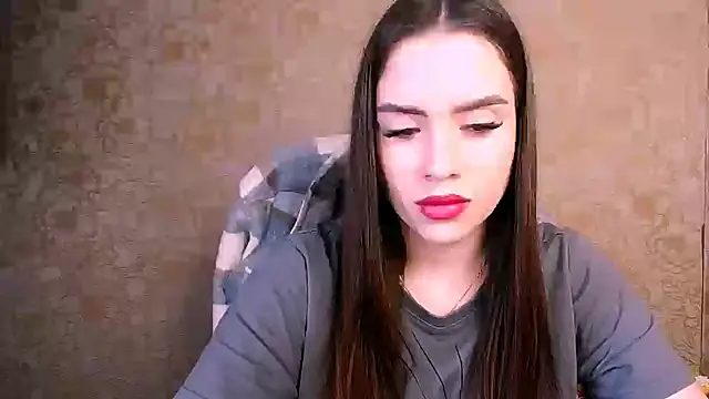  your fantasy girl online show from 04-18-26, 09:35