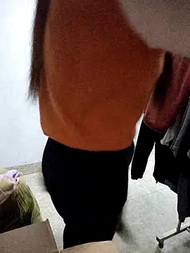 Haralushiaaa online show from 10-25-25, 02:08