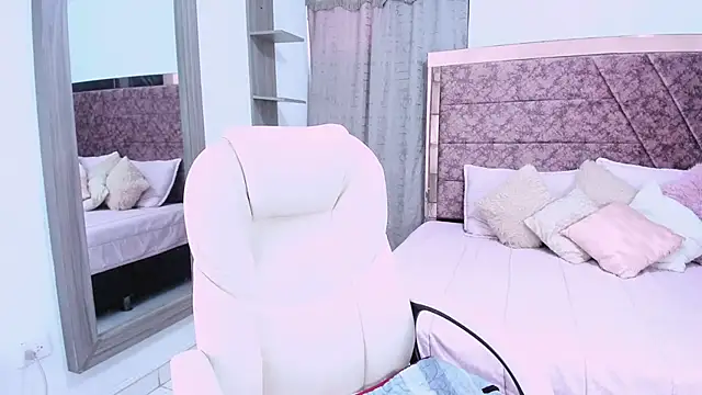 Snapshot of _Lakshmi_hotx chatting on 02-05-25, 11:55 Lakshmi hotx online show from 02-05-25, 11:55