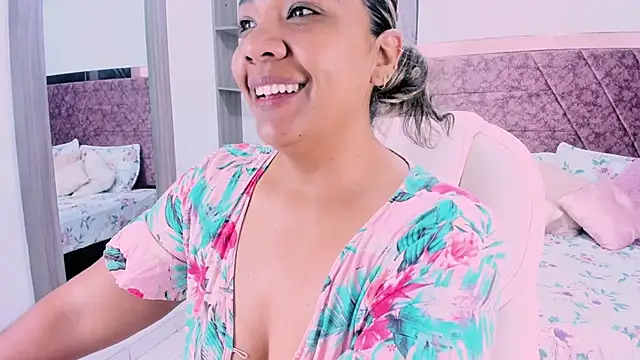 Snapshot of _Lakshmi_hotx chatting on 02-14-25, 11:53 Lakshmi hotx online show from 02-14-25, 11:53