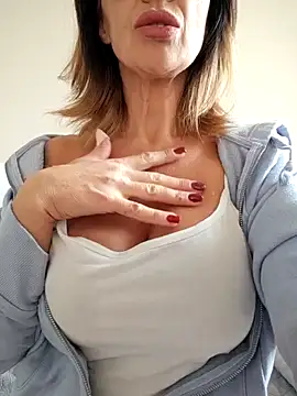 Snapshot of JasmineNoir2 chatting on 12-10-24, 11:54 JasmineNoir2 online show from 12-10-24, 11:54