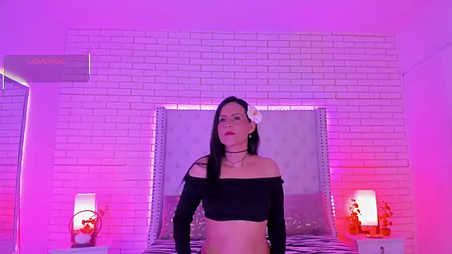 Coco Balenciaga  online show from 03-20-26, 11:37