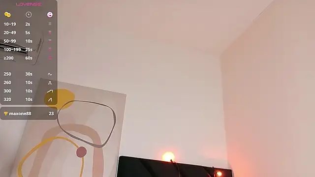 littleebluee online show from 06-04-26, 07:53