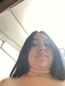 Pretty Isadora online show from 01-29-25, 11:25