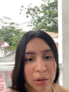 Pretty Isadora online show from 01-30-25, 09:47