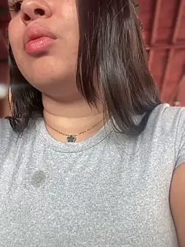 Pretty Isadora online show from 10-05-25, 07:01