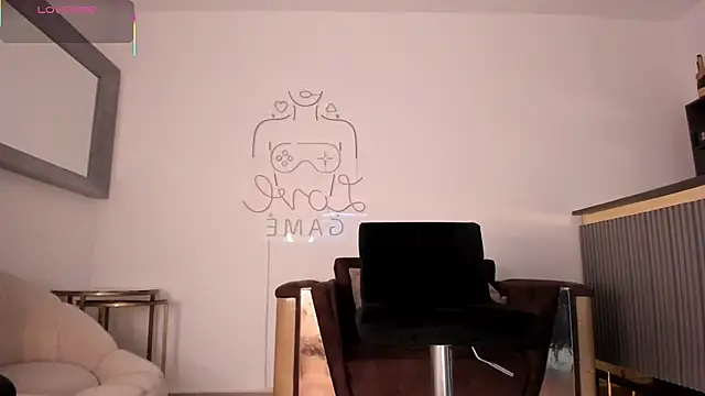 Snapshot of Vero_Lodge chatting on 11-14-25, 01:54 Vero Lodge online show from 11-14-25, 01:54