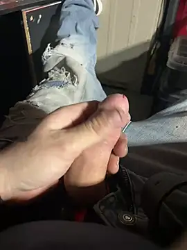 Snapshot of joeycbigcock chatting on 12-23-24, 10:12 joeycbigcock online show from 12-23-24, 10:12